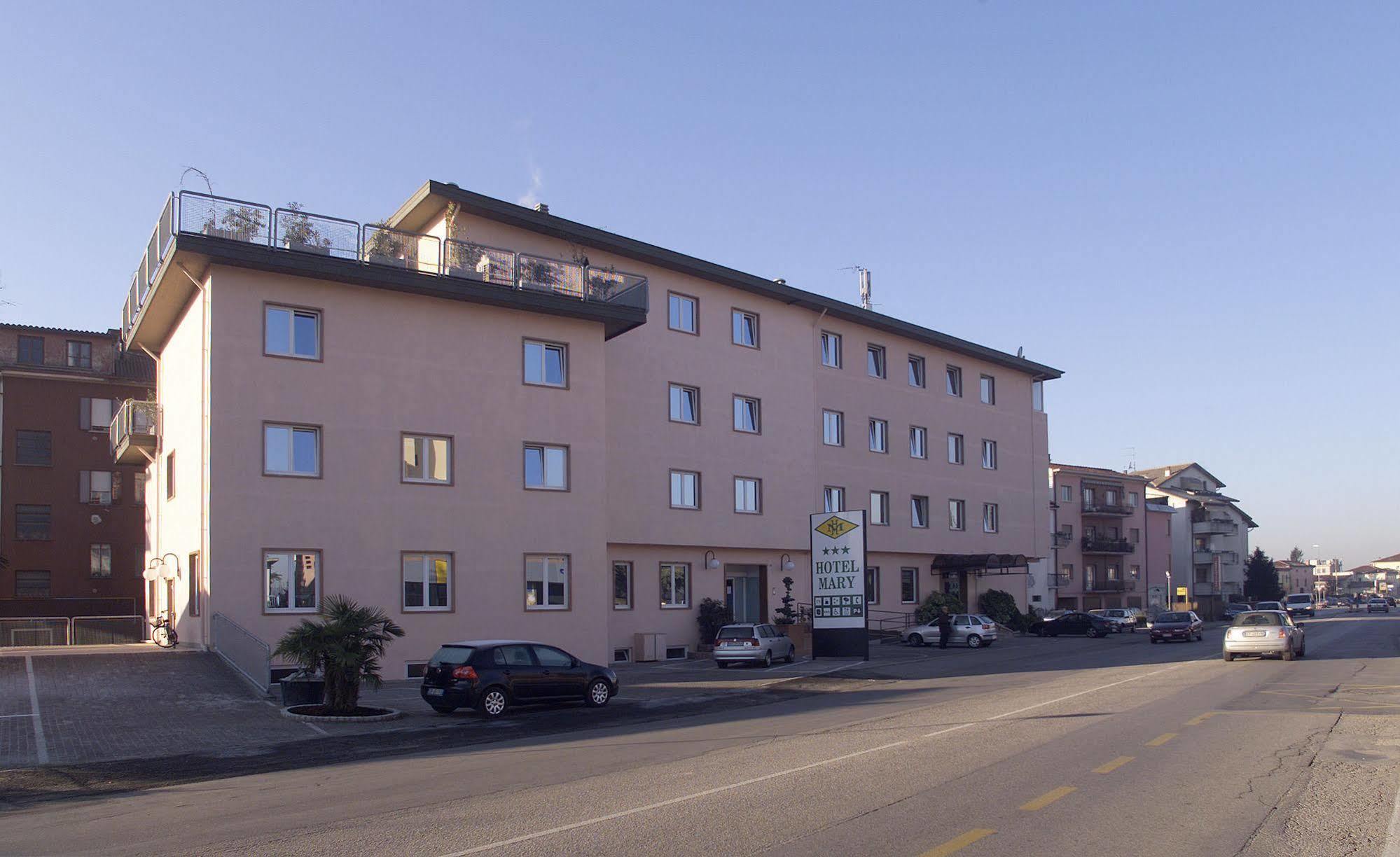 Hotel Mary Vicence Extérieur photo